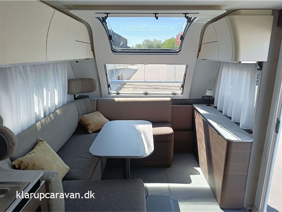 Adria Alpina 583 LP